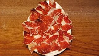 Casa Bartolo Etxea Cómo deshuesar un jamón de cerdo ibérico [upl. by Hu]