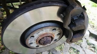 How to change brake pads on disc brakes Peugeot 5008  3008 [upl. by Juliane395]