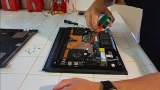 Cleaning My Razer Blade 15 Fans [upl. by Ansilme740]