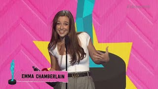 Emma Chamberlain cringy Streamy Awards Speech [upl. by Anecuza144]