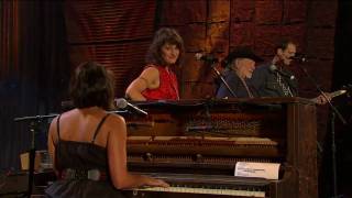 Norah Jones amp Willie Nelson  Lonestar Live at Farm Aid 25 [upl. by Eggett]